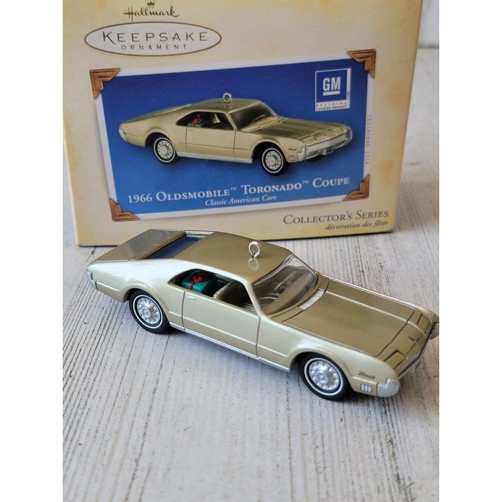 Hallmark 1966 Oldsmobile Toronado Coupe ornament Xmas 2004
